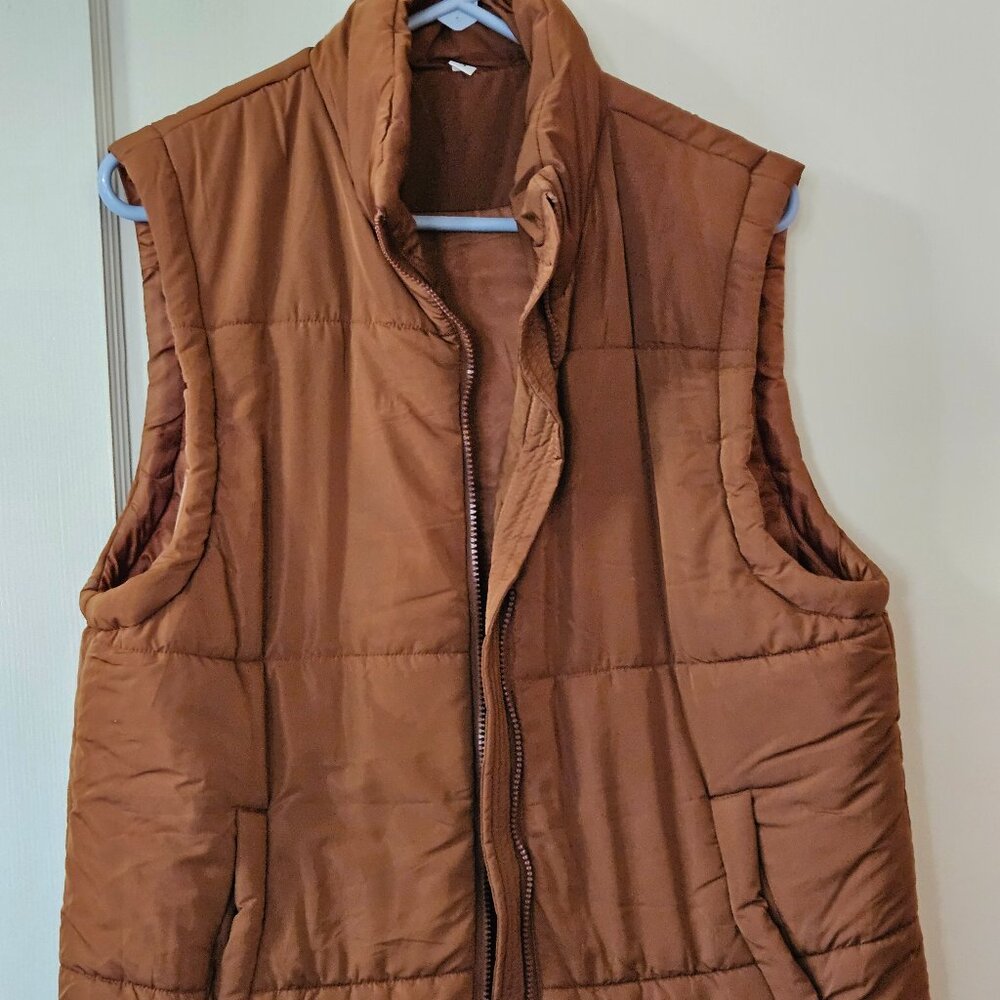 Rust color puffer vest size S